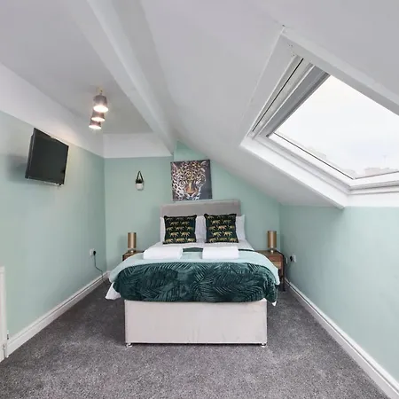 Stunning Leeds House - Sleeps 8 - Wifi - Parking Leeds (West Yorkshire)